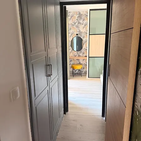 Grand T2 Avec Terrasse Et Parking Appartamento Le Lavandou